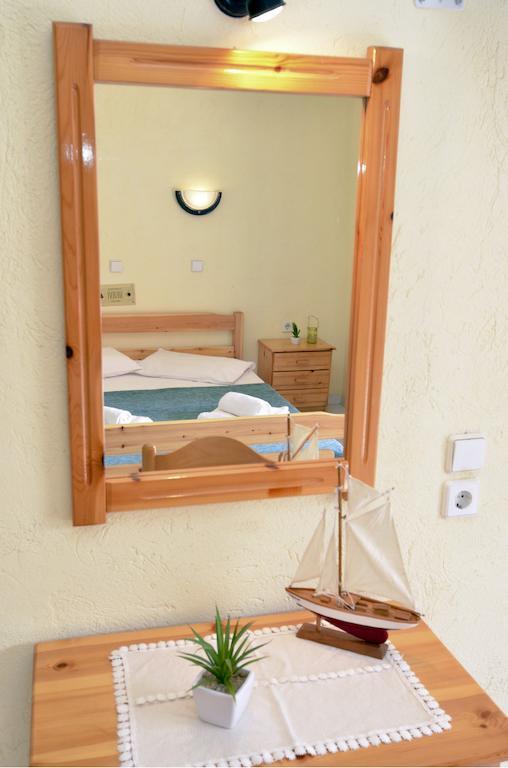Studios Chrissi Limenaria  Room photo